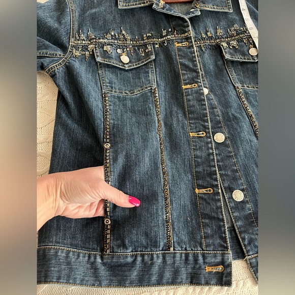 Chico’s Denim Rhinestone Jean Jacket with Pockets Women’s size Large - Picture 11 of 16